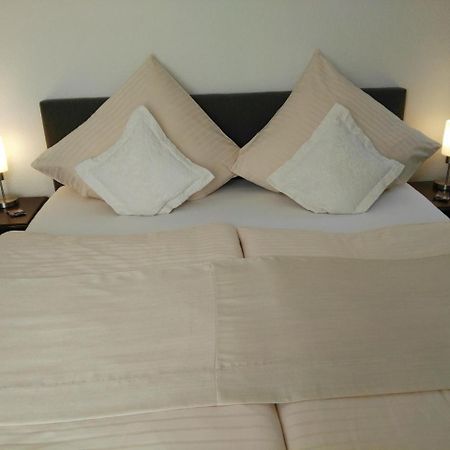 Hotel Carolinenhof Bad Pyrmont Buitenkant foto
