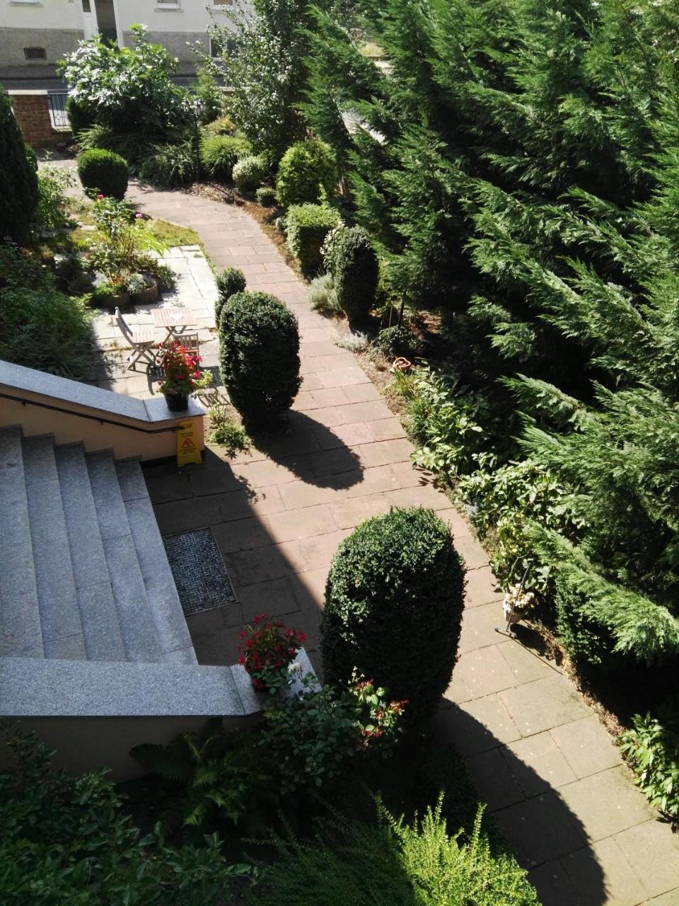 Hotel Carolinenhof Bad Pyrmont Buitenkant foto